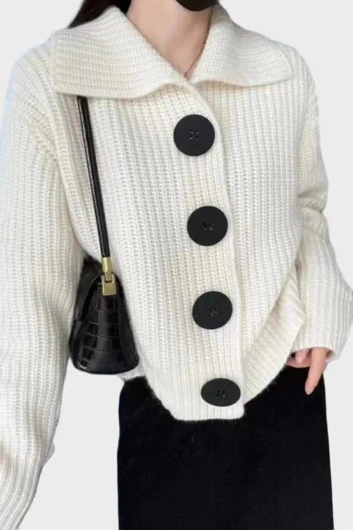 Agnes Cozy Cardigan: Effortless Style and Comfort for Every Season