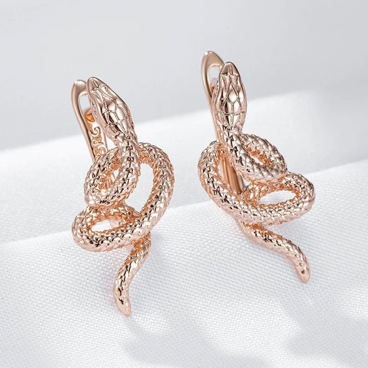 Pendientes de Cristal Amalie: Elegancia Brillante para Realzar tu Estilo
