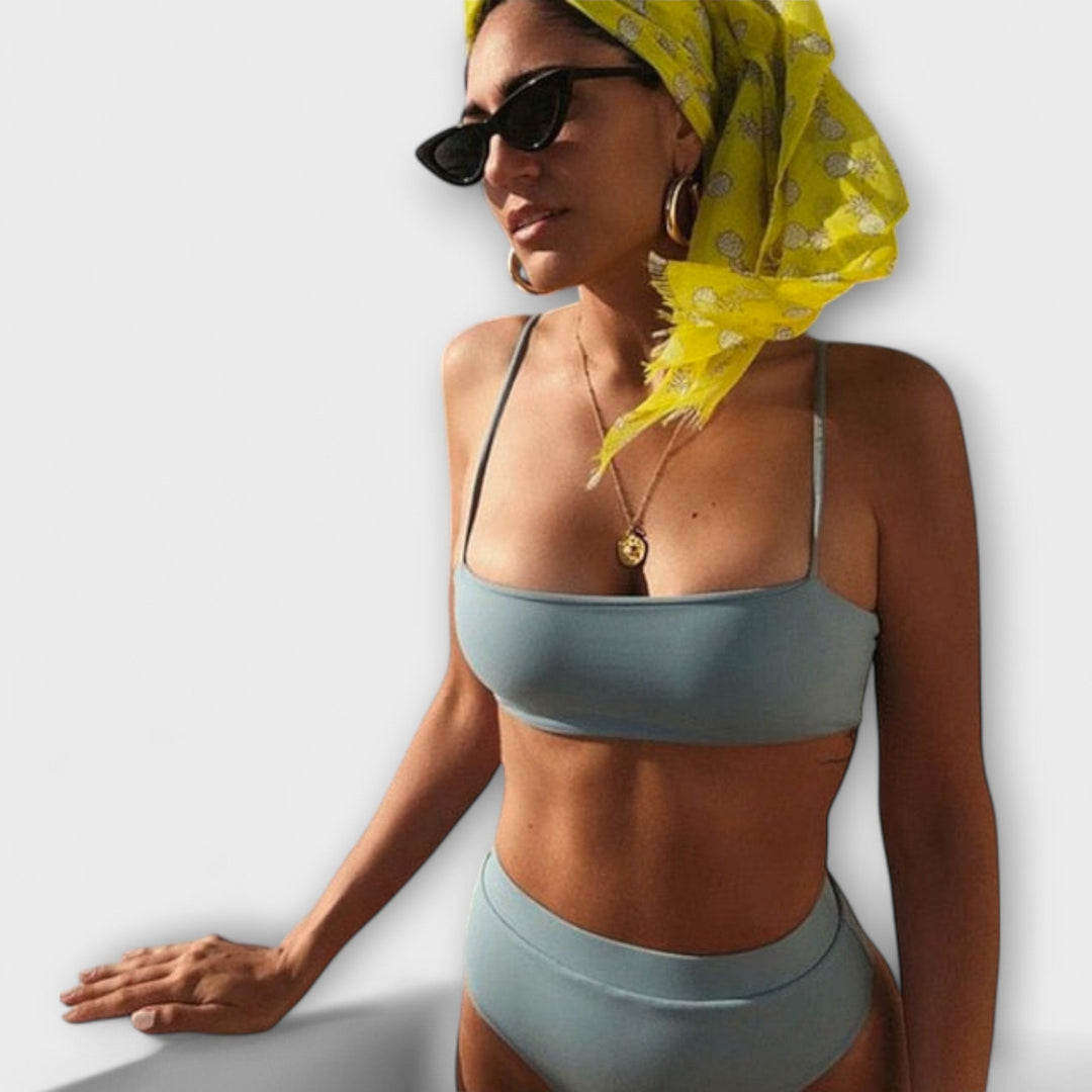 Bikini Amanda: Elegancia y Comodidad para Brillar en la Playa