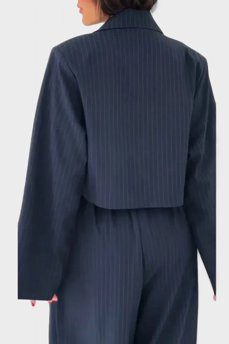 Aritzia Bustier Set: Elevate Your Style with Chic Comfort and Flattering Fit