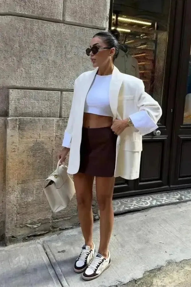 Camilla Classic Blazer - Elevate Your Style with Timeless Elegance and Versatile Comfort