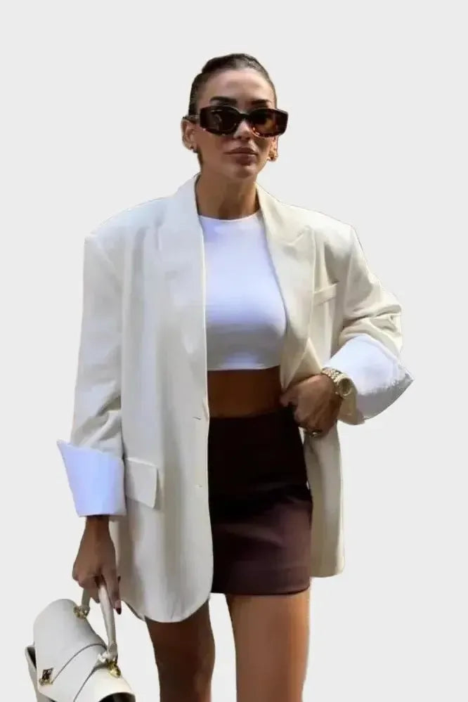 Camilla Classic Blazer - Elevate Your Style with Timeless Elegance and Versatile Comfort