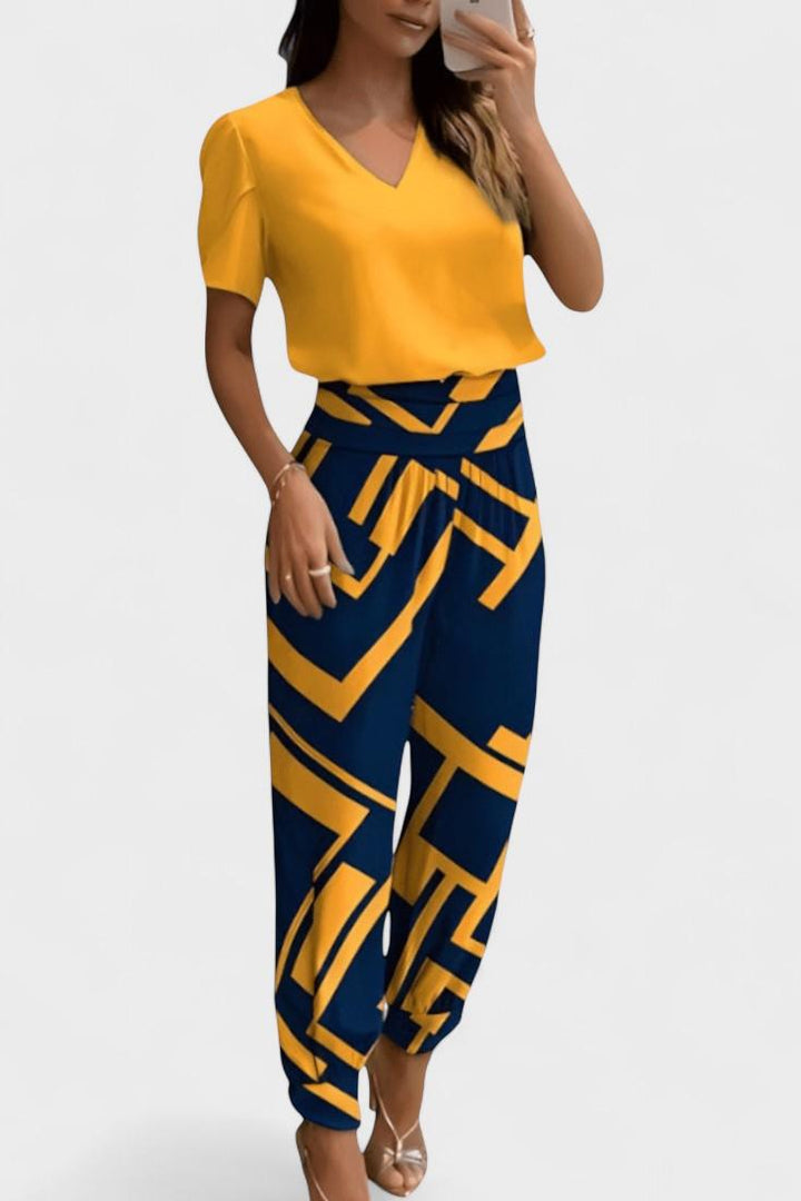 Cassandra Ensemble: Elevate Your Style with Effortless Elegance and Comfort