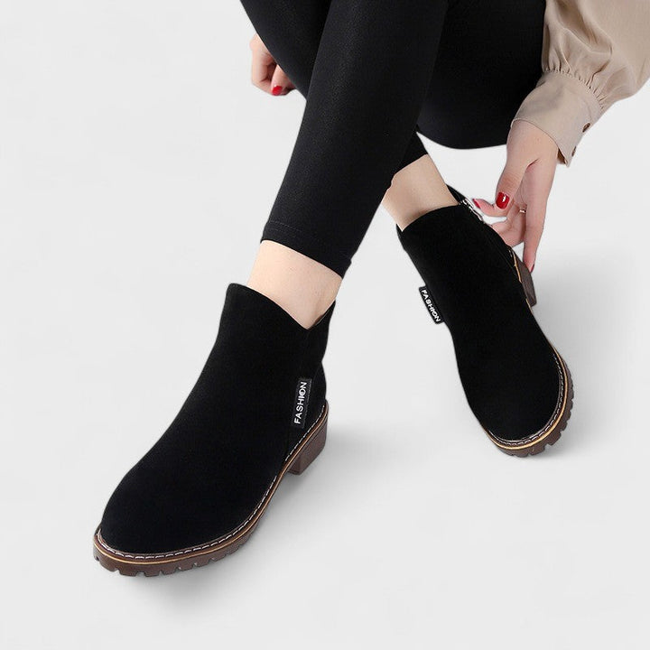Emilia™ | Elegantes botas de invierno con tacón bajo para un estilo cómodo y sofisticado