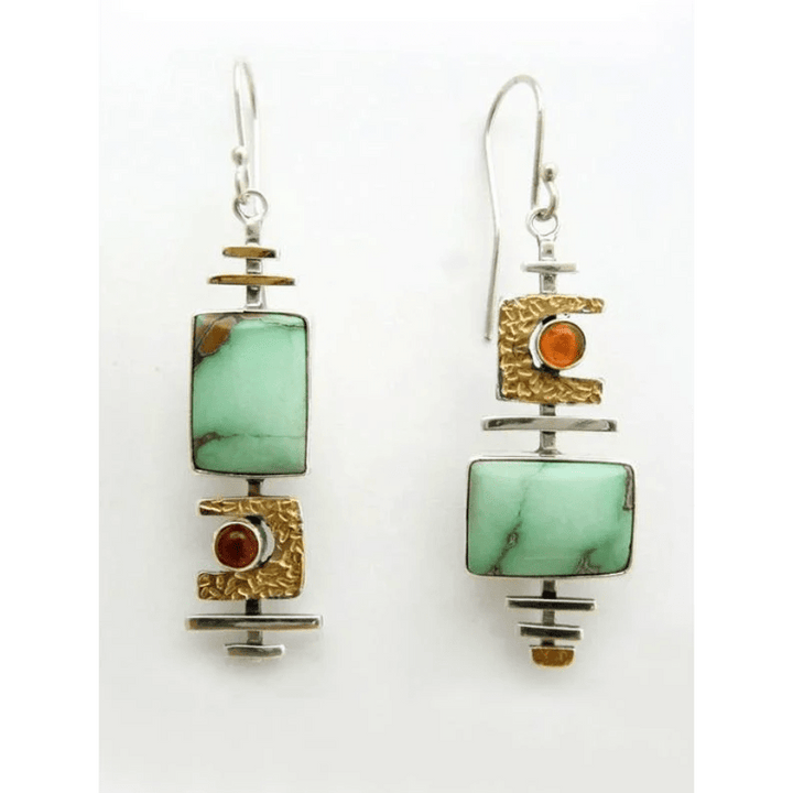 Pendientes Étnicos Emilie en Forma de Gota: Elegancia y Originalidad para Brillar en Cada Ocasión