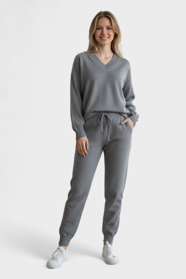 Filippa Cozy Knit Set for Ultimate Comfort and Style