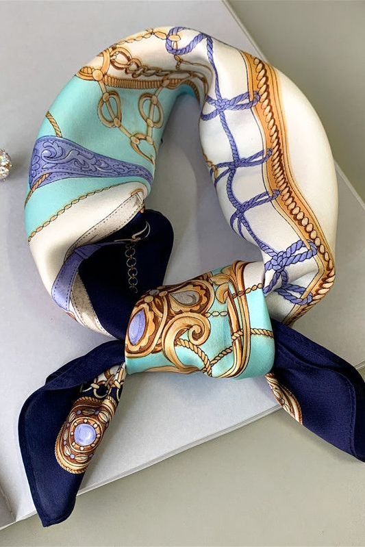 Chal de Seda Gry: Elegancia y Confort para Cada Ocasión