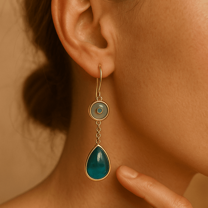 Helle | Elegantes Pendientes de Piedra Azul que Realzan tu Estilo y Brillo