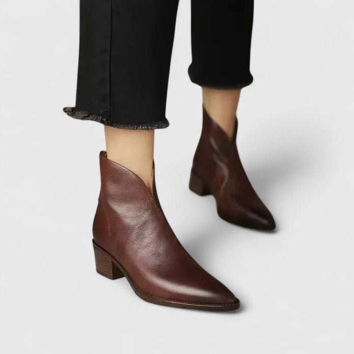 Botas Elegantes Josefine: Estilo Sofisticado y Confort para Cada Ocasión