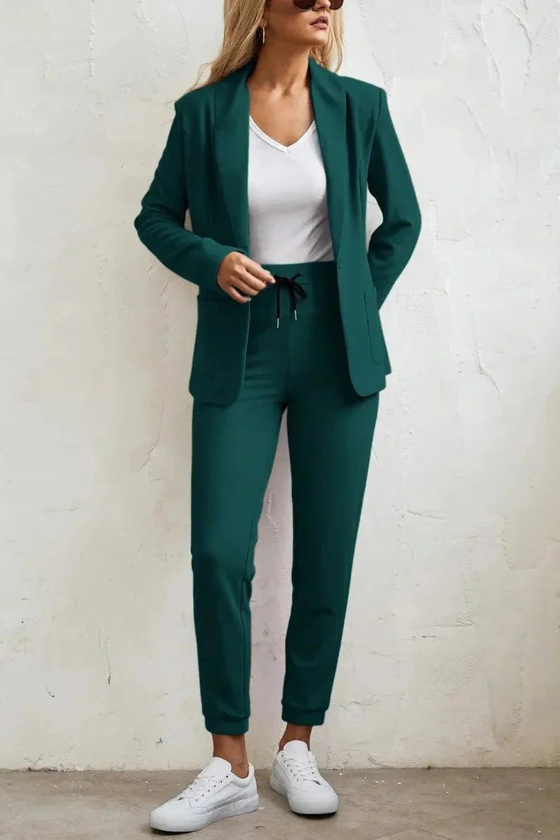 Josefine Elegant Ensemble - Effortless Style for Every Occasion