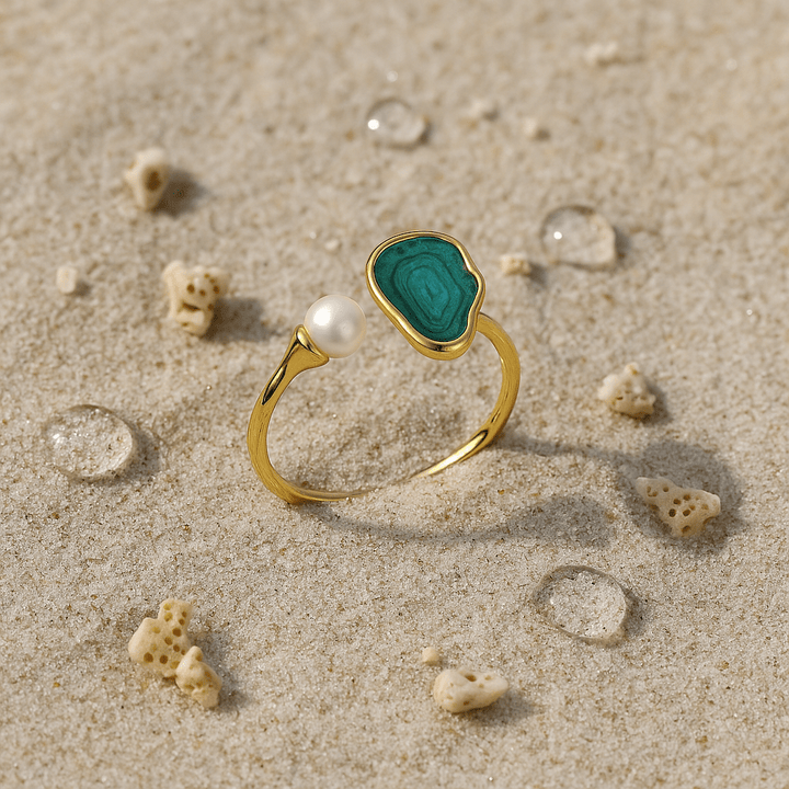 Anillo de Plata Lylia Kirstine: Elegancia Atemporal para Brillar en Cada Ocasión