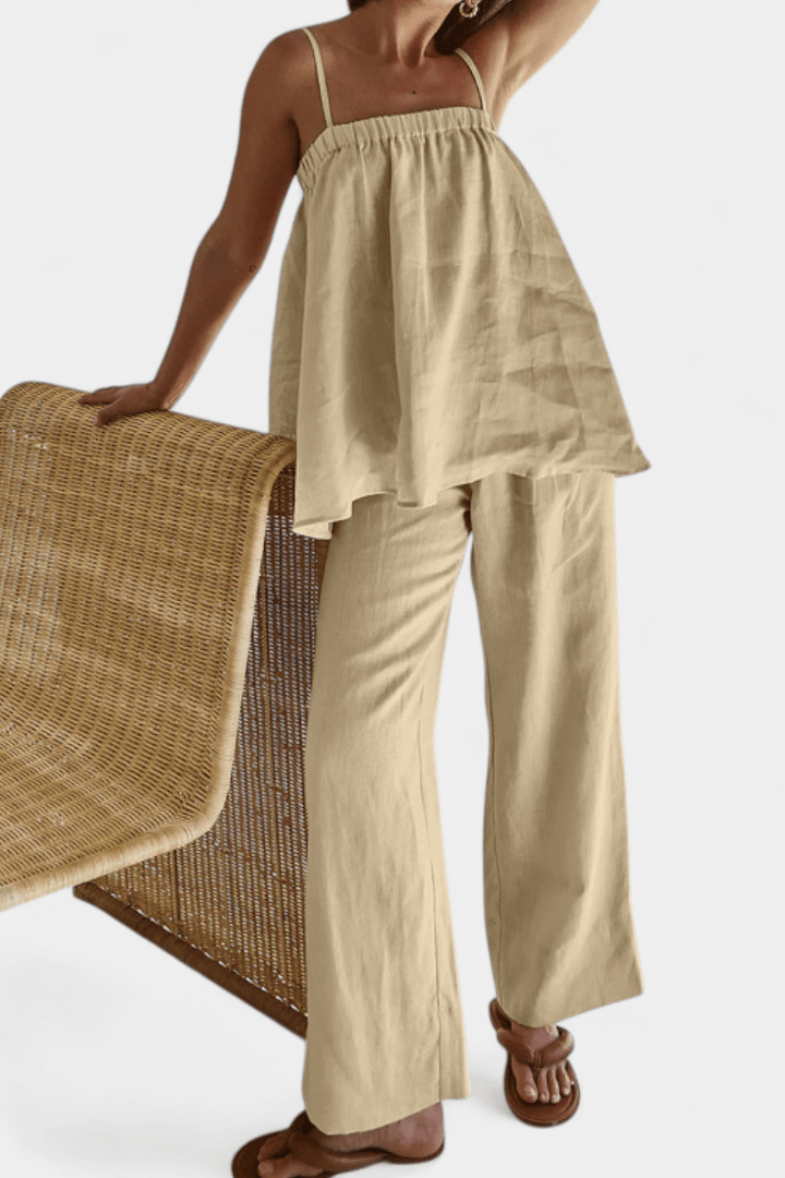 Lia Comfort Set: Elevate Your Style with Luxurious Comfort and Effortless Elegance