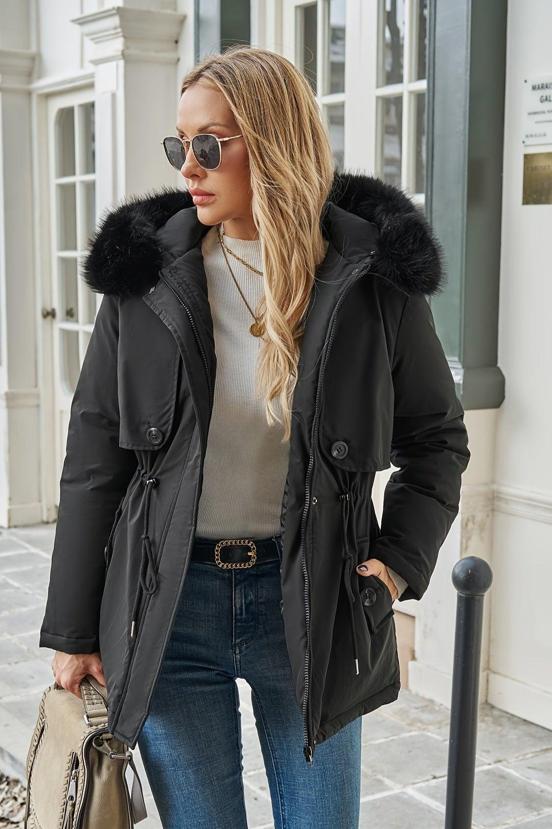 Lianne™ | Chaqueta Elegante Ligera de Diseño Clásico