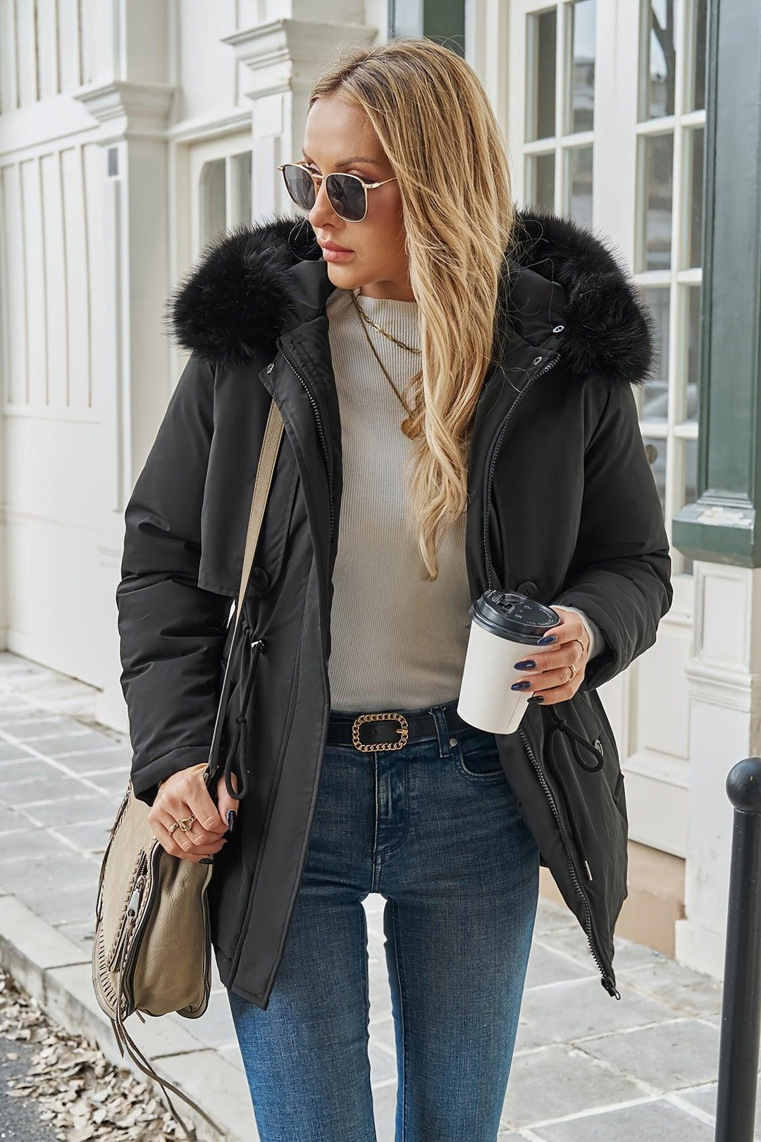 Lianne™ | Chaqueta Elegante Ligera de Diseño Clásico