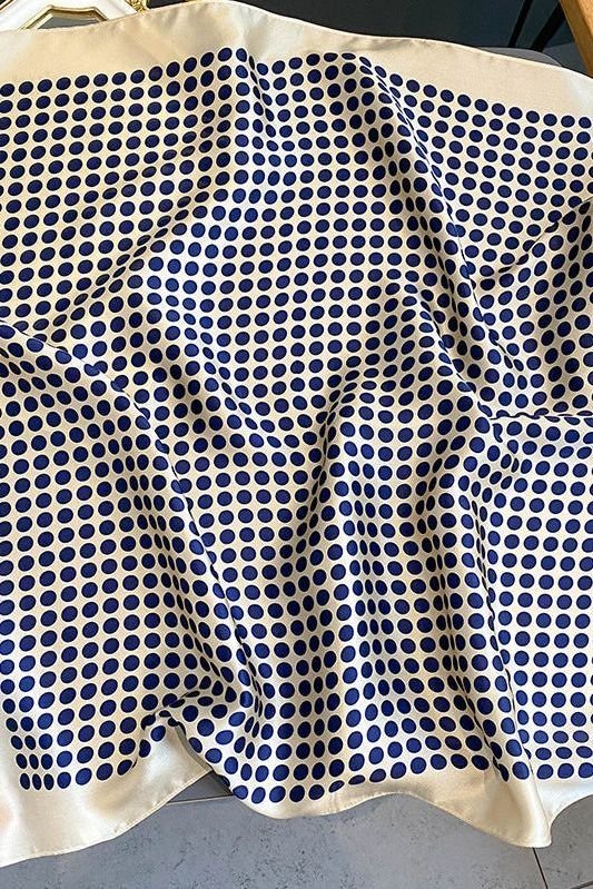 Paño de Seda Louise: Elegancia y Suavidad para Realzar tu Estilo