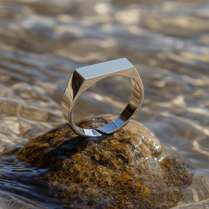 Maja | Elegante Anillo Geométrico para Realzar tu Estilo Único
