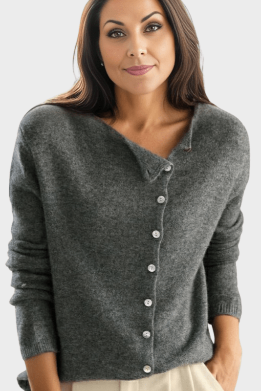 Maja Timeless Cardigan: Effortless Style and Comfort for Every Occasion