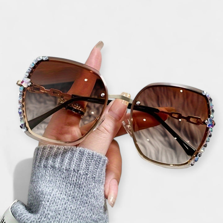 Malene | Gafas Inari: Estilo Elegante y Protección UV para un Look Sofisticado