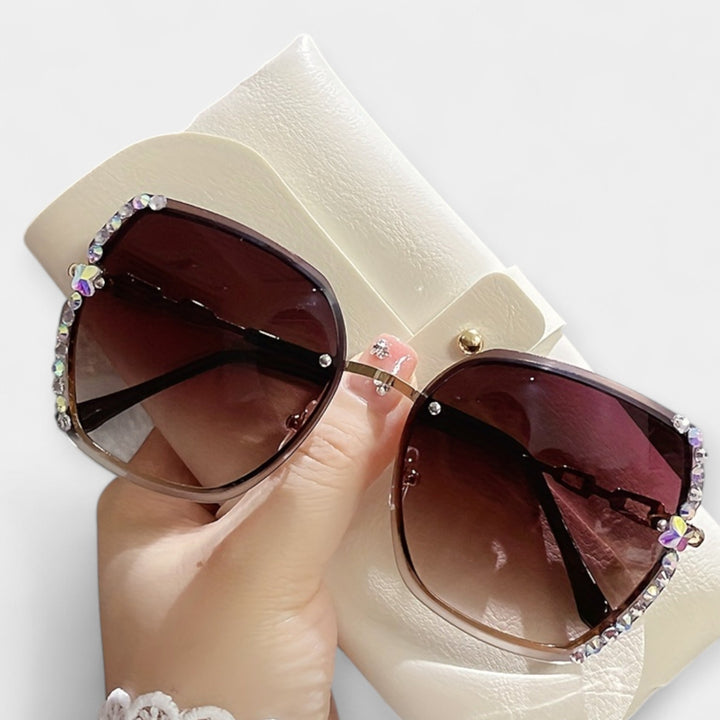 Malene | Gafas Inari: Estilo Elegante y Protección UV para un Look Sofisticado