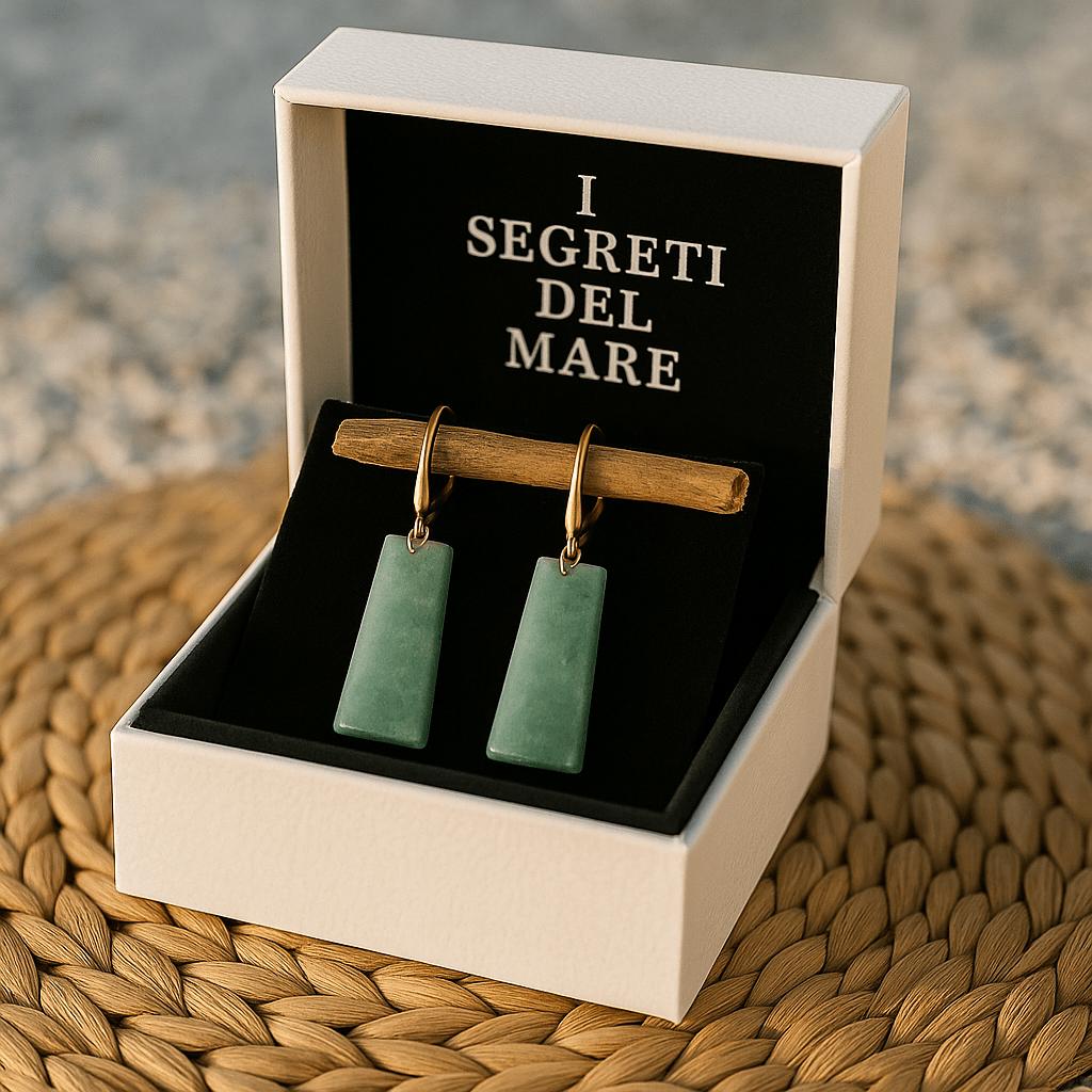 Pendientes Malou en Verde Esmeralda: Elegancia y Brillo para Resaltar tu Estilo