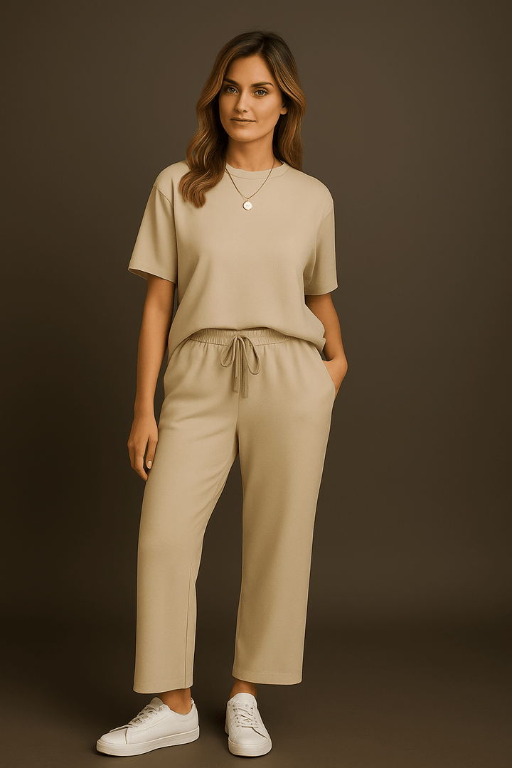 Mia Summer Set: Effortless Style and Comfort for Your Warm Weather Adventures