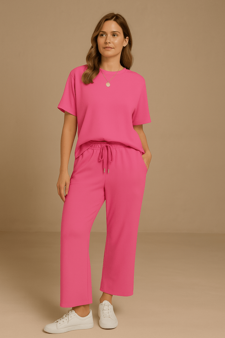 Mia Summer Set: Effortless Style and Comfort for Your Warm Weather Adventures