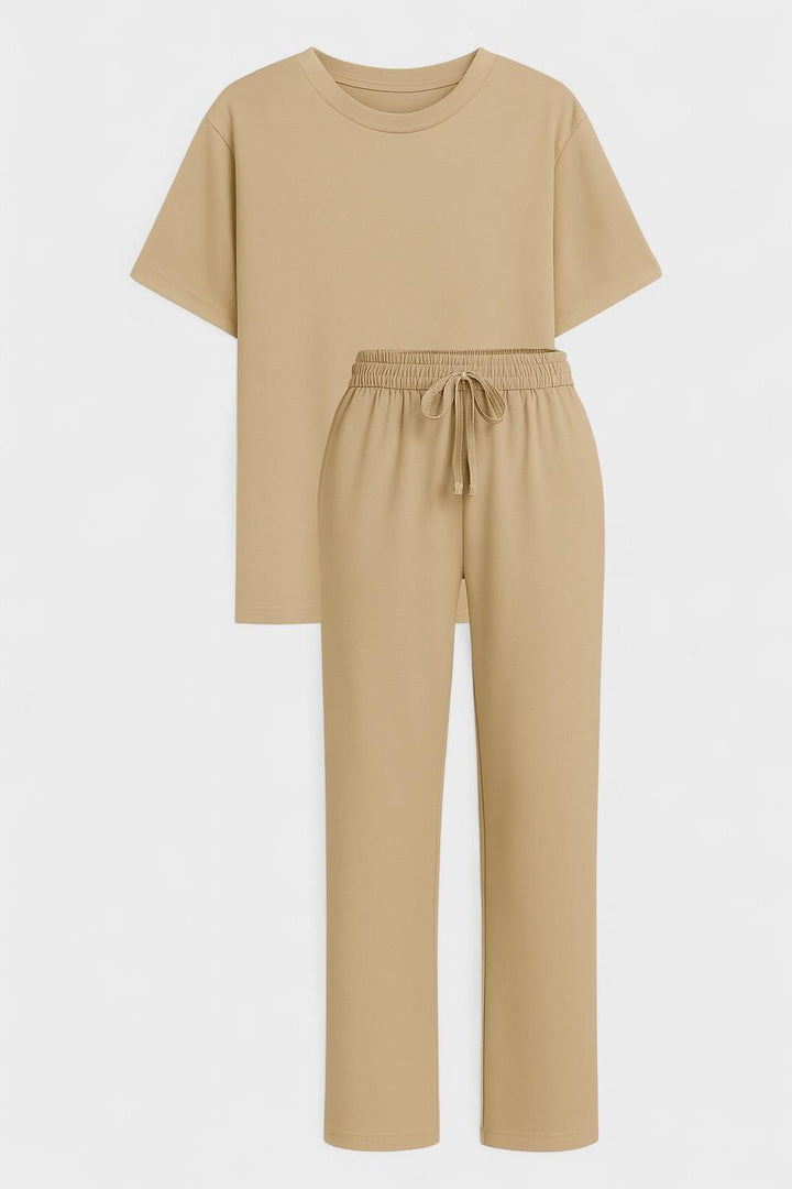 Mia Summer Set: Effortless Style and Comfort for Your Warm Weather Adventures