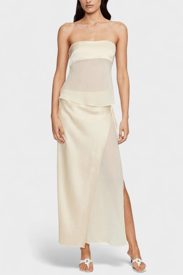 Nora Ensemble: Effortless Style and Comfort for Every Occasion