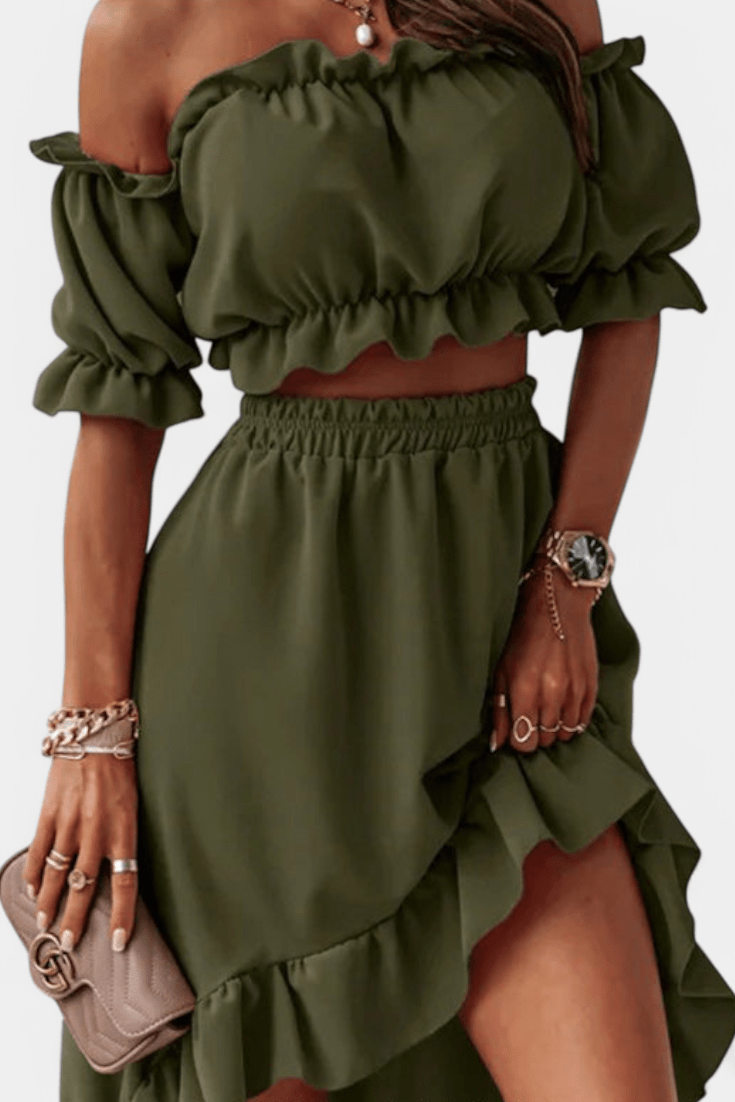 Olivia Off-Shoulder Top: Effortless Elegance for Every Occasion