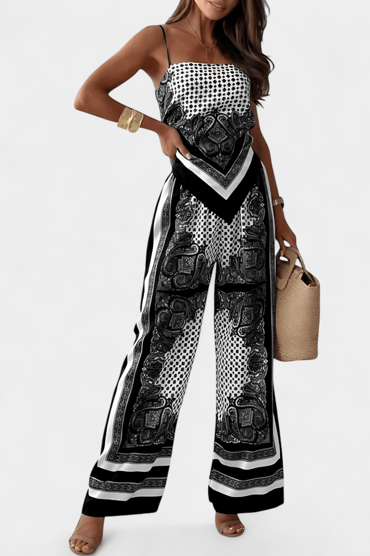 Elegant Paisley Ensemble for Effortless Style and Comfort