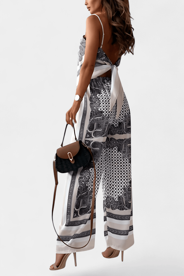 Elegant Paisley Ensemble for Effortless Style and Comfort