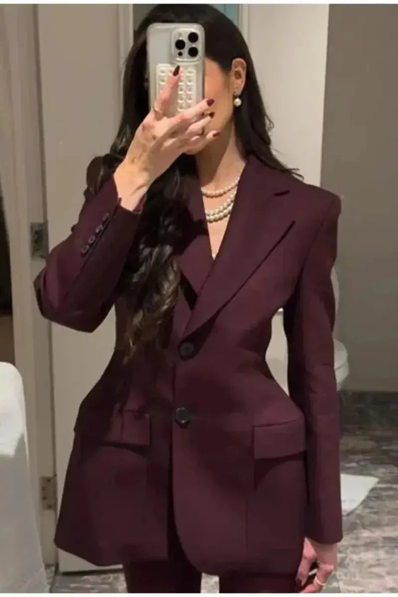 Pernille Classic Blazer - Elevate Your Style with Timeless Elegance and Versatile Comfort