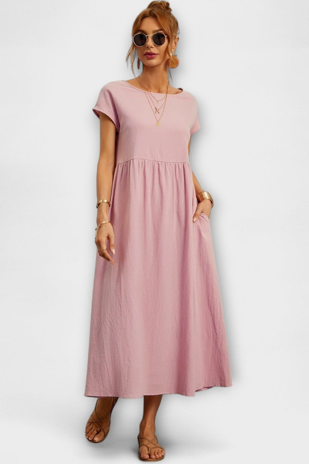 "Pernille | Vestido con bolsillos laterales" can be rewritten as "Pernille | Vestido con bolsillos laterales elegantes".