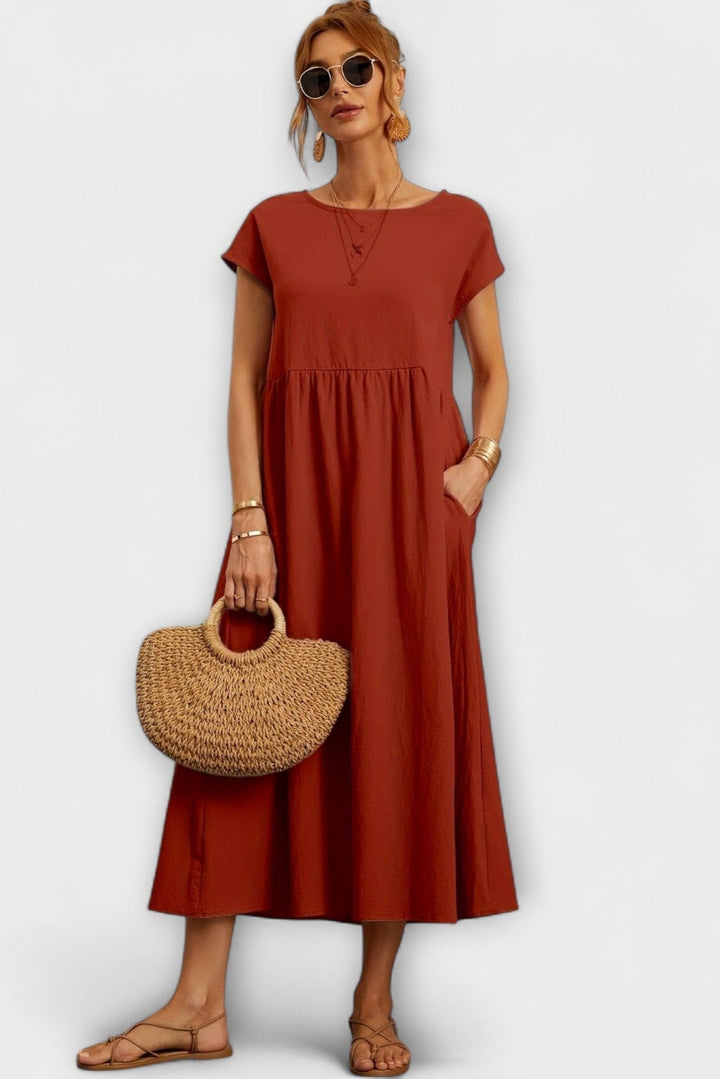 "Pernille | Vestido con bolsillos laterales" can be rewritten as "Pernille | Vestido con bolsillos laterales elegantes".