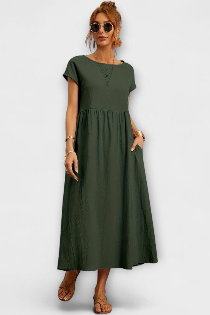 "Pernille | Vestido con bolsillos laterales" can be rewritten as "Pernille | Vestido con bolsillos laterales elegantes".