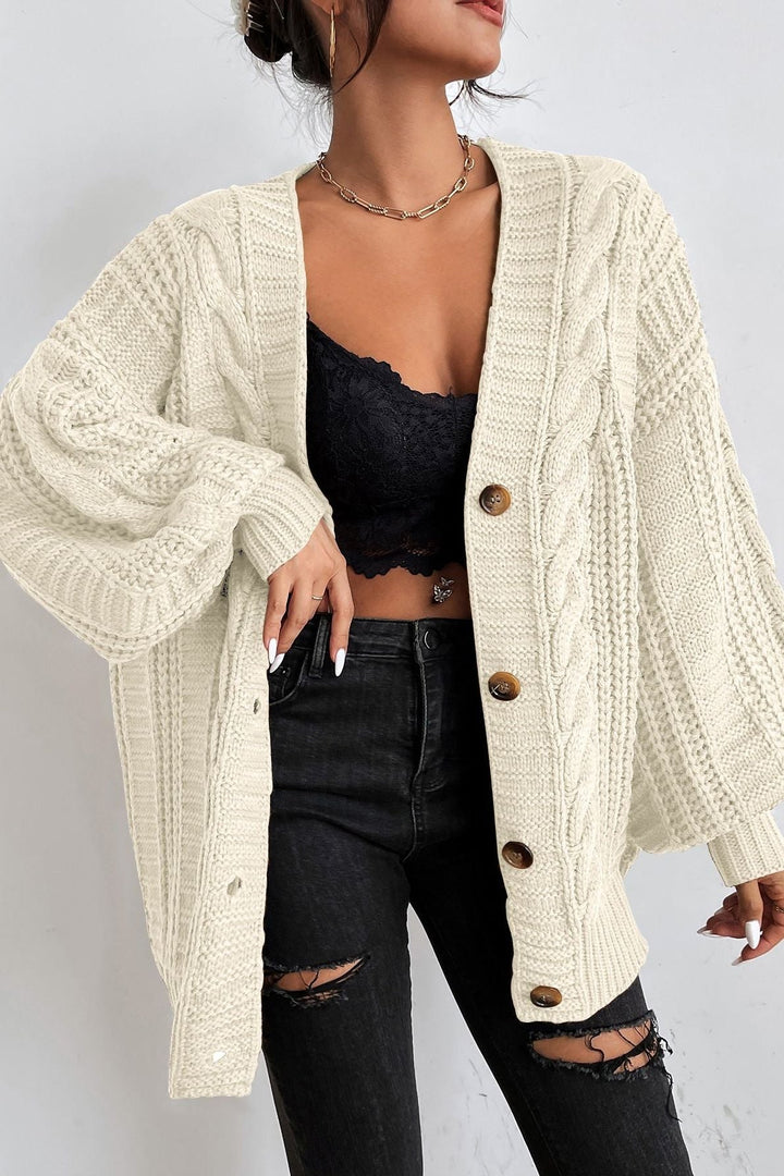Saga Oversized Cardigan - Cozy Comfort Meets Effortless Style for Every Occasion