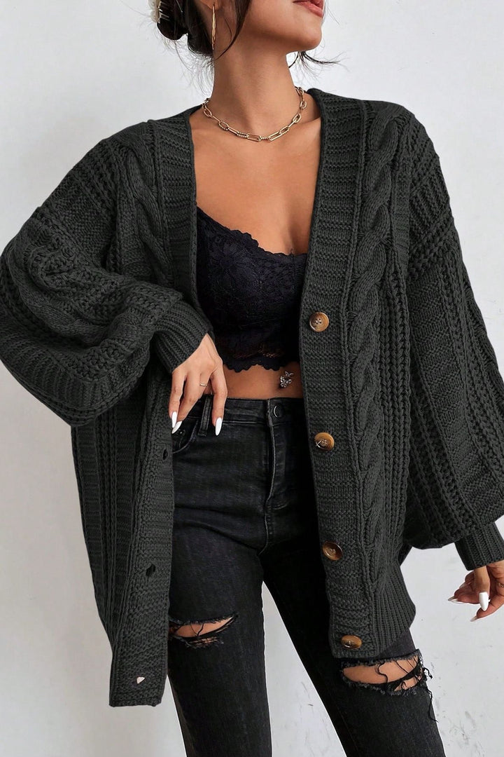 Saga Oversized Cardigan - Cozy Comfort Meets Effortless Style for Every Occasion