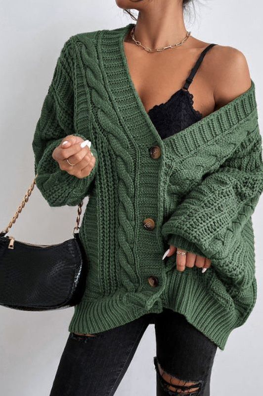 Saga Oversized Cardigan - Cozy Comfort Meets Effortless Style for Every Occasion