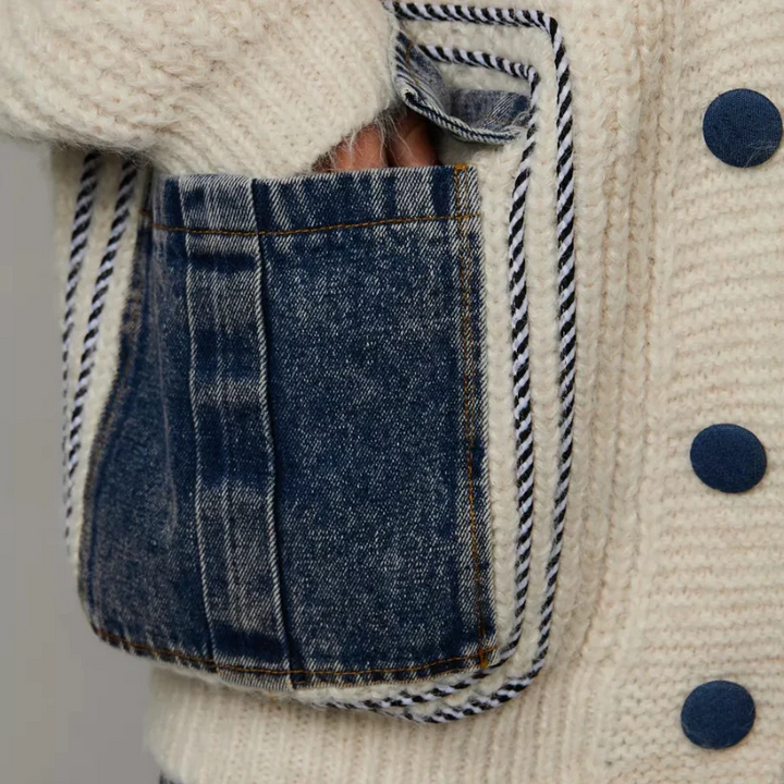 Cárdigan de Denim Eden: Estilo Versátil y Confortable para Cada Ocasión