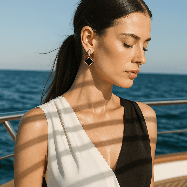 Selma | Elegantes aros cuadrados que realzan tu estilo con un toque moderno y sofisticado