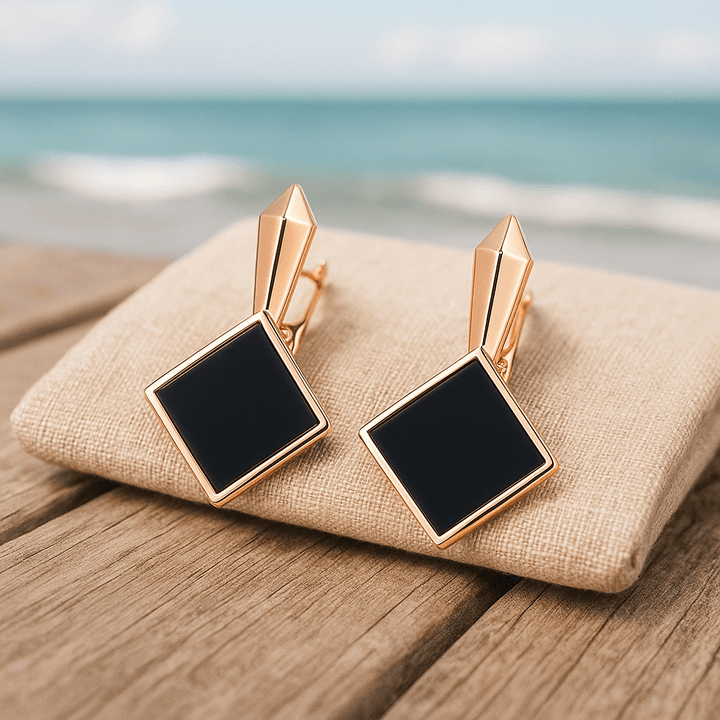 Selma | Elegantes aros cuadrados que realzan tu estilo con un toque moderno y sofisticado