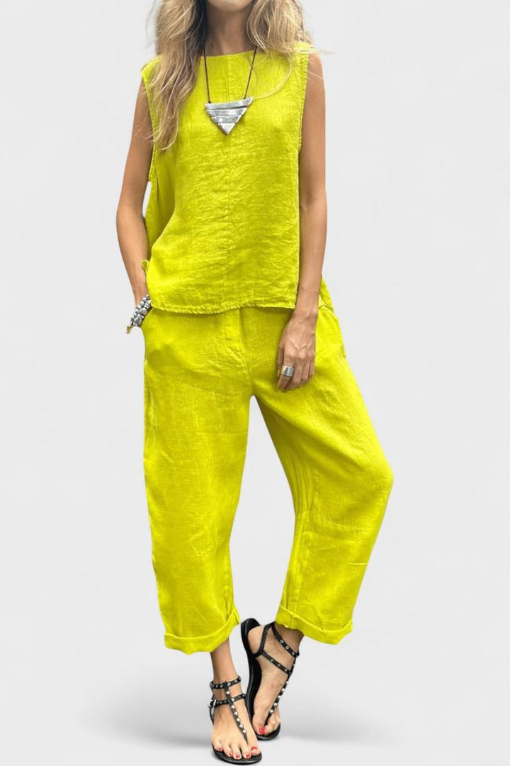 Solveig Minimalist Set: Effortless Style for a Timeless Look