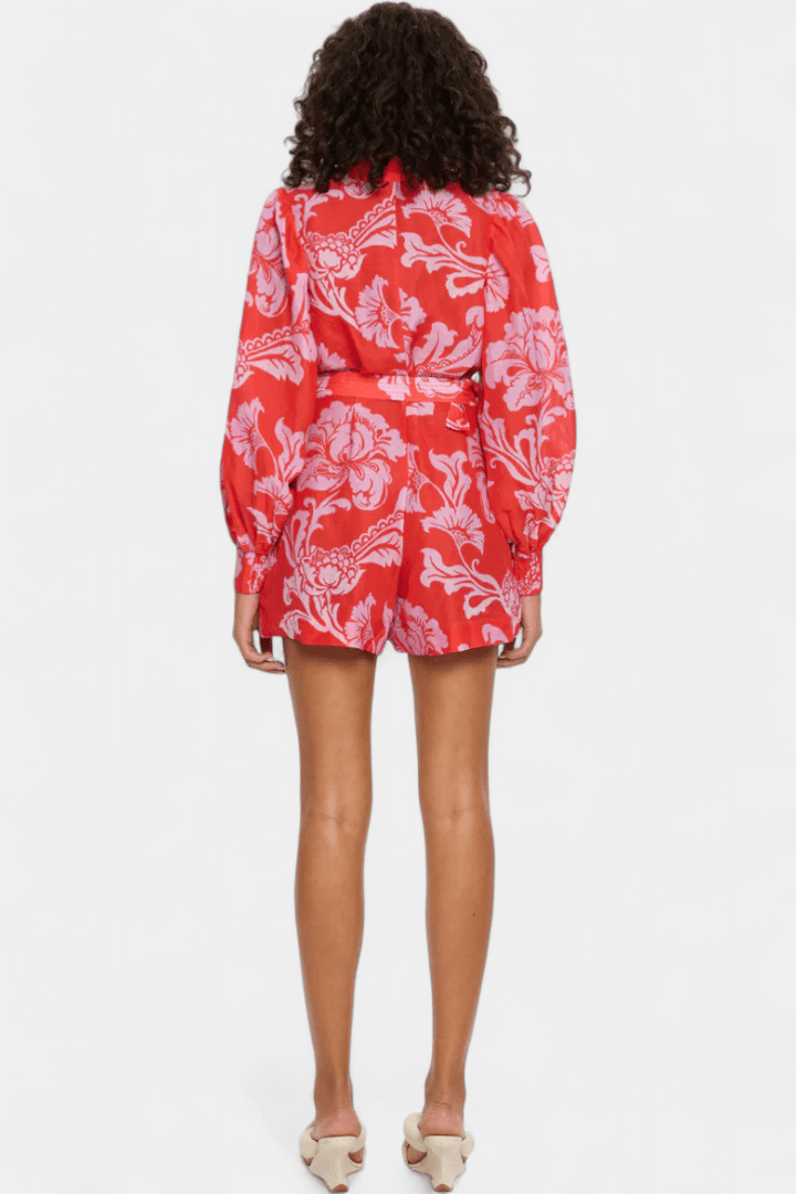 Suzanne Mono: Effortless Style and Comfort for Everyday Elegance