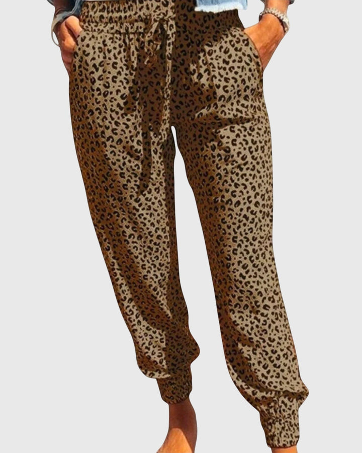 Thilde Lion Print Pants: Bold Style Meets Comfort for a Standout Look