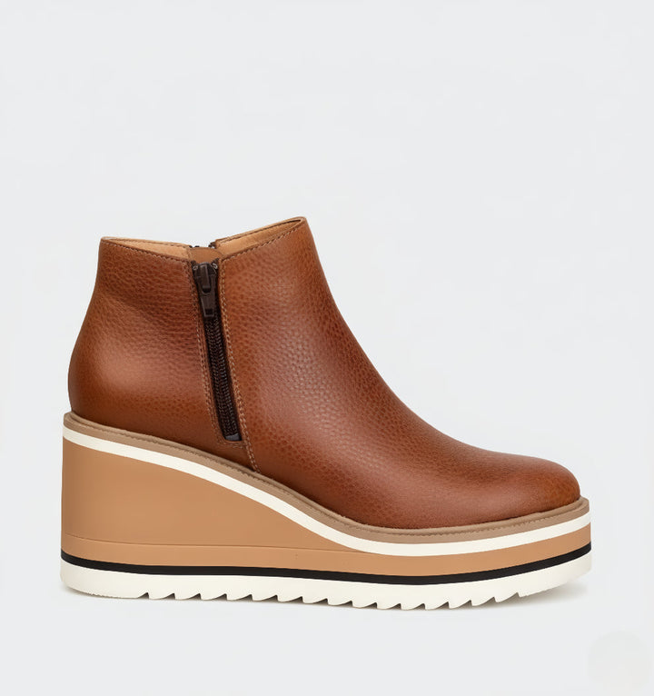 Botas Elegantes Laura: Estilo Sofisticado y Comodidad para Cada Ocasión