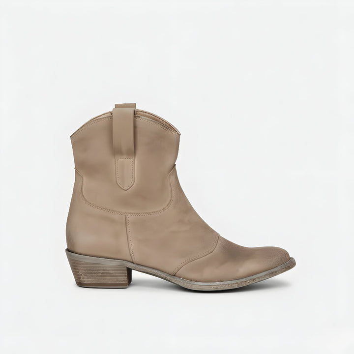 Botas de vaquero vintage Ina: Estilo único y comodidad para cada paso